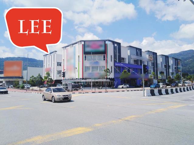 [ GROUND FLOOR ] farlim square shop 1350 sf | facing main road - HK 1