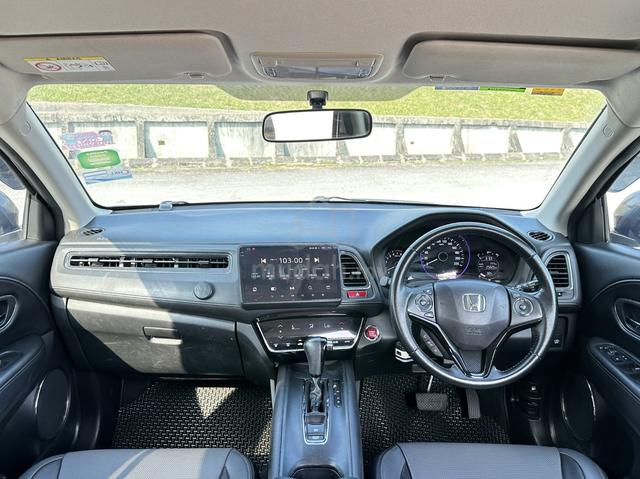Honda HR-V HRV 1.8 V FULL SPEC N/FACELIFT 2017 - 4