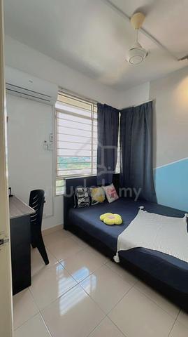 *Free 1 MONTHS* Room Rental Medium Room at Prima U1 Condominium 1