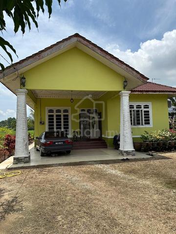 Rumah Teres Dua Tingkat Partially Furnished depan ILP Pengkalan Chepa 1