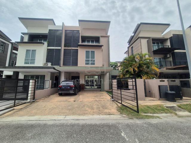 RENO FREEHOLD Malay 3 Storey SEMI-D Tropika Putra Bukit Rahman Putra 1