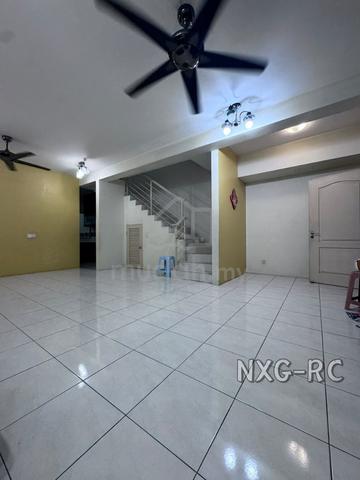 Partially Furnished!! 20x65 4R3B Setia Impian 3 2Sty House Setia Alam 1