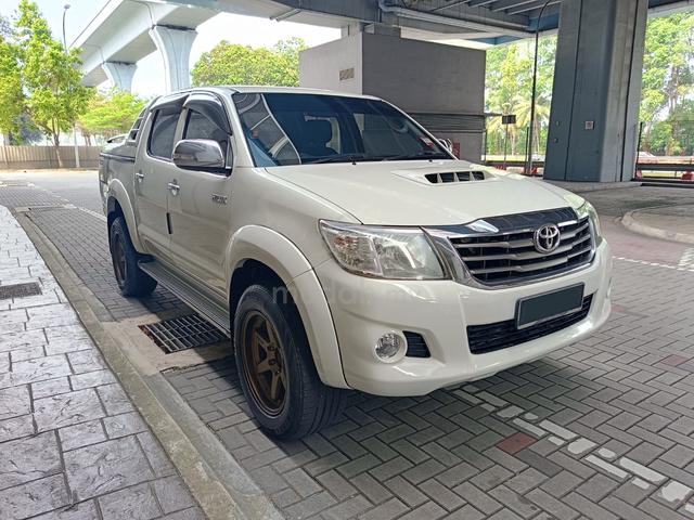 2014 Toyota HILUX 2.5 G VNT (A) TIP-TOP CONDITION - 1