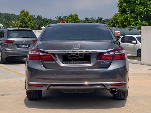 2017 Honda ACCORD 2.4 VTi-L FACELIFT (A) FULL LOAN - 2
