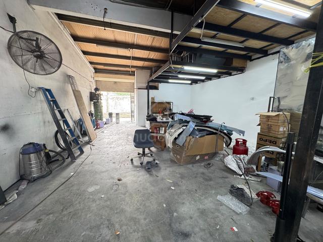Ground floor shoplot | taman bkt Serdang psk 9 | seri Kembangan |murah 1