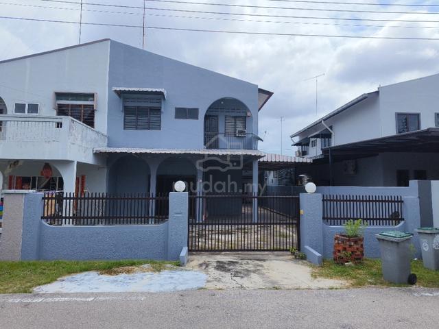 Semi-Detached House for Sale, 4 Bedroom, 2618 sq.ft, Muar, Johor | Mudah.my