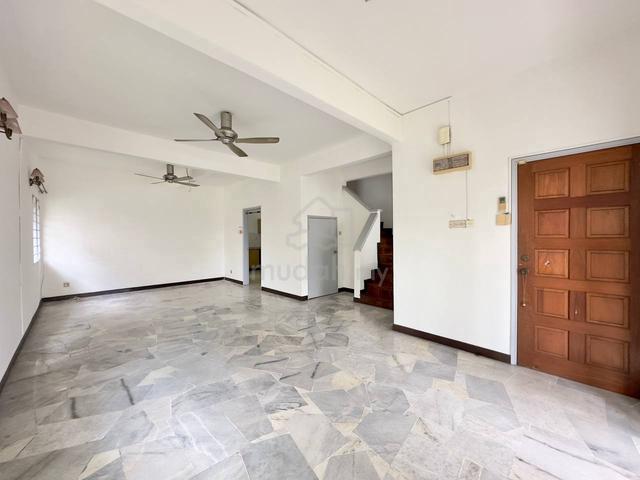 END LOT RENOVATED Double Storey USJ 4 Subang Jaya 5