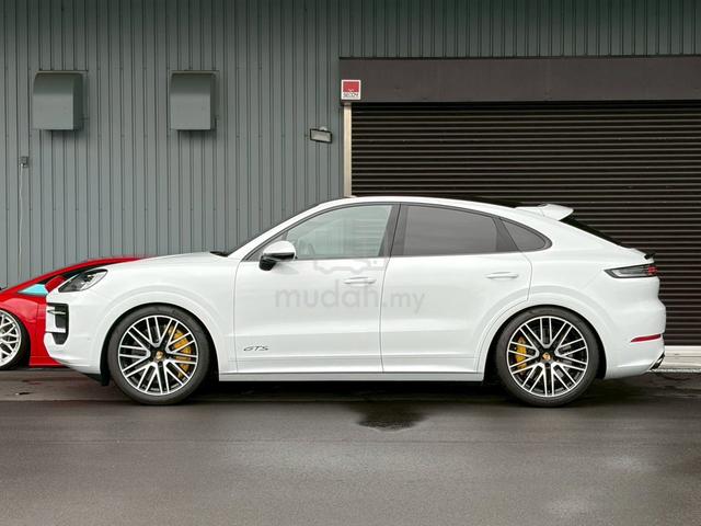 2025 Porsche CAYENNE COUPE 4.0 GTS (A) - 5