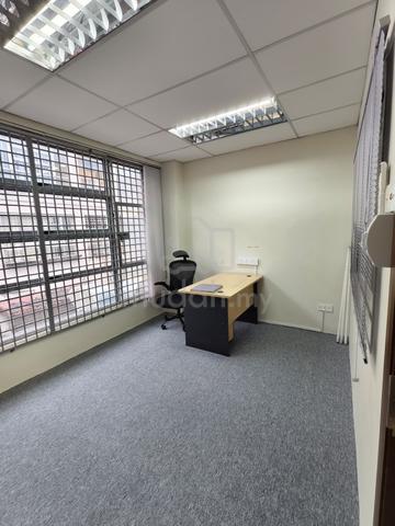 kuchai entrepreneurs park kuchai lama KL big office room for rent 1