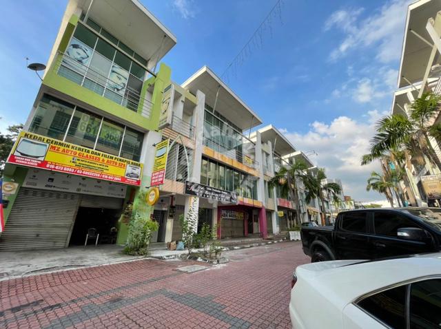 3 Sty Shop Bandar Rawang 12 EndLot Pusat Rawang Town Hot Area 1