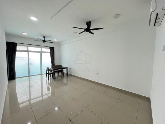 M Condominium @ Larkin 1