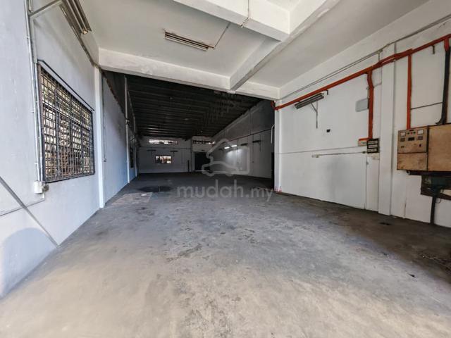 Desa Cemerlang - 1.5 Storey Terrace Factory For Rent 1