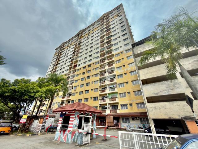 Laksamana Puri Condominium 1