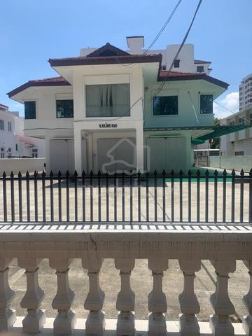Commercial title double storey bungalow same row Kelawai UOB Ambank 1