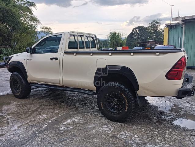 2020 Toyota HILUX 2.4 MT (M) - 3
