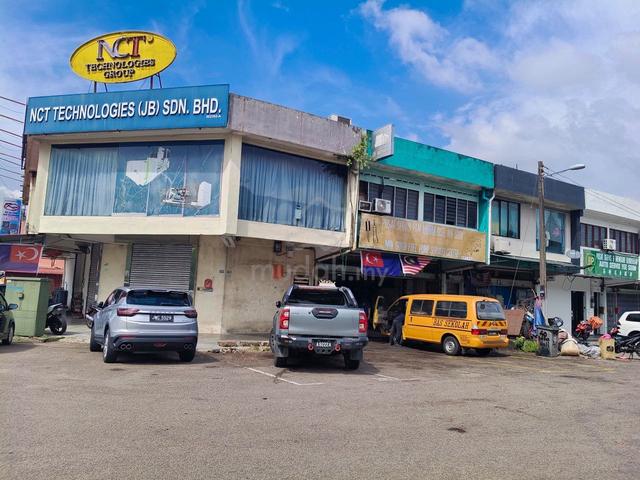 Johor Jaya Shoplot Corner Lot For Sale 1