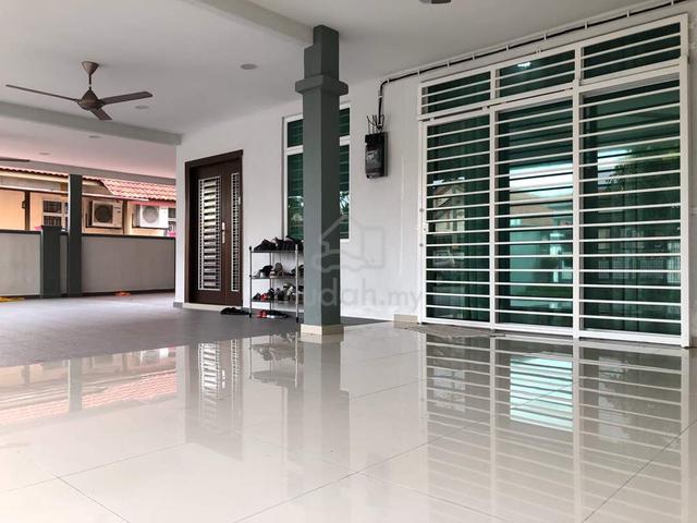 Rumah bungalow di desa pinggiran sebelah putrajaya 1