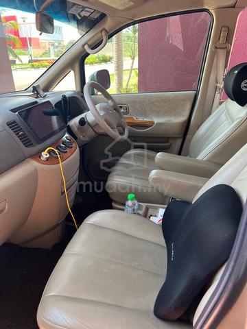 2011 Nissan SERENA 2.0 HIGH-WAY STAR (A) - 4