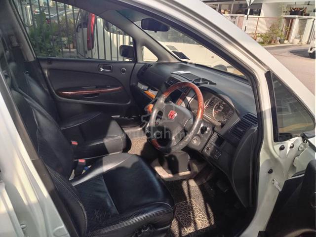 2002 Honda STREAM 2.0 RN3 (A) - 4
