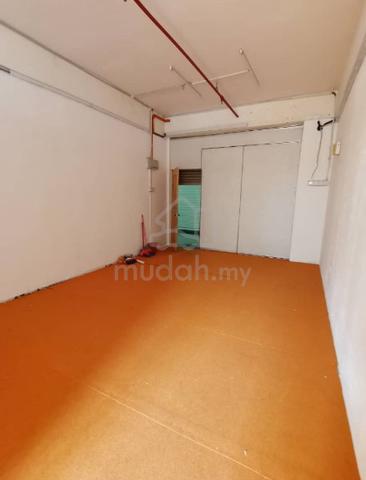 Office lot season square lift guarded Damansara damai 1