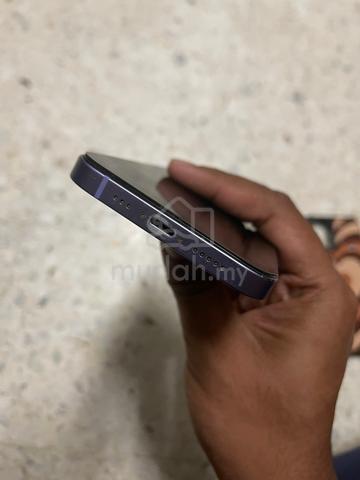 Iphone 12 - photo 6 of 6
