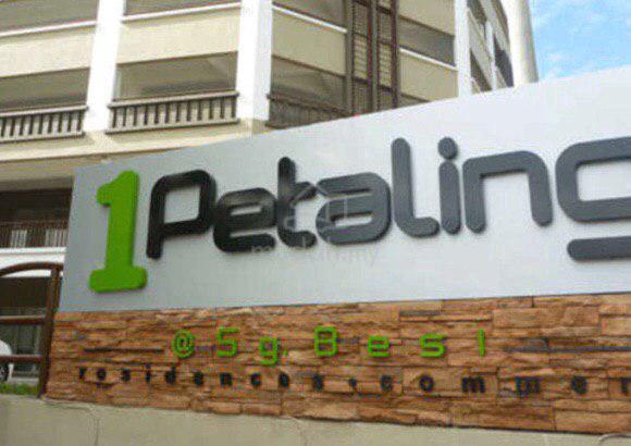 Medium Bedroom at 1-Petaling Residence, Sungai Besi, Kuala Lumpur 5