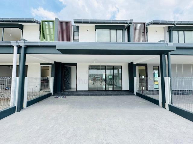 Brand NEW House, NADIRA 3, 22x75ft Land Area, Bandar Bukit Raja, Klang 2