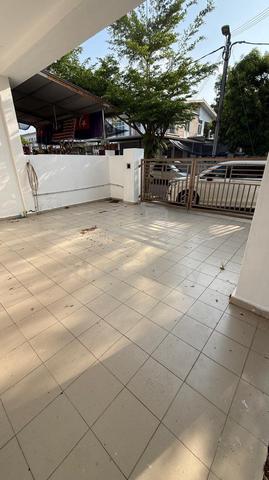 Full Loan + Cash Out /Taman Mengkibol @ Kluang /2 Tingkat Corner Lot 1