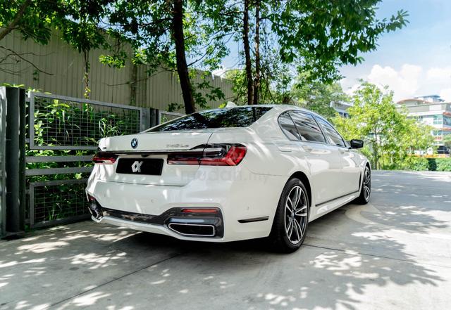 Bmw 740Le 2022 Ckd Under Warranty - 2
