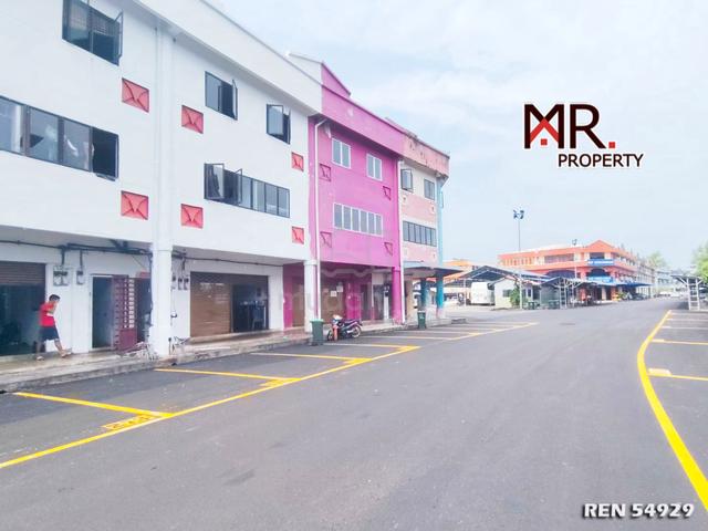 MANY ACCESS 1st & 2nd Floor Shop Lot Bandar Amanjaya FOR RENT 1