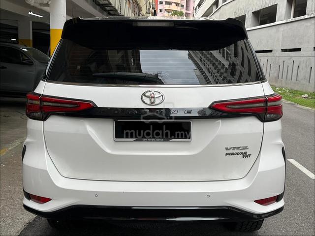 2022 Toyota FORTUNER VRZ 2.8L (39K LOW MILEAGE !) - 4