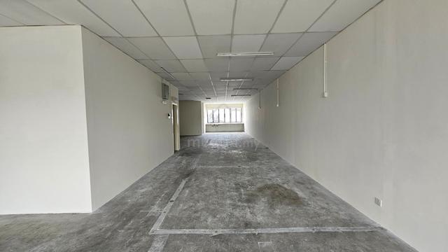Taipan 2 Shoplot office mainroad 3rd floor Setia alam 1