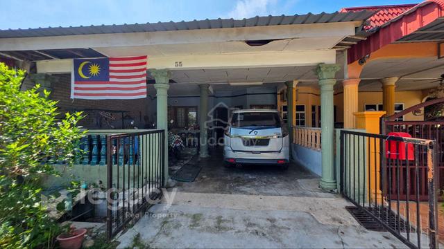 Rumah Depan Padang, Untuk Dijual Di Taman Kaya, Selama Perak. 1