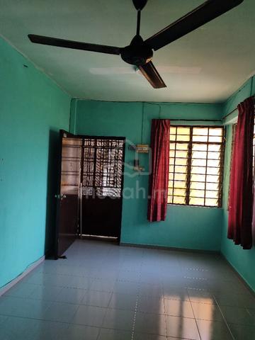 Kangkar Pulai flat 1