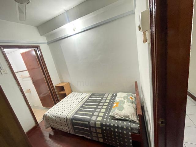 Female Single Room attach bath Mini Master Bistari beside WTC LRT GHKL 5