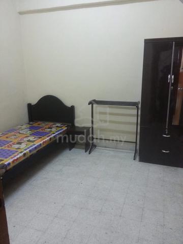 Bilik Sharing Bandar baru putra,Bercham 1