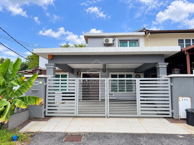 CORNER LOT Double Storey Terrace House Taman Kantan Permai Kajang 1