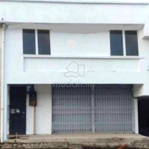 One and A Half Storey Factory Facing Road Seroja Bukit Sentosa Rawang 1