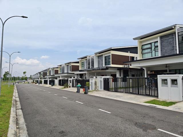 Taman Impian Emas 1