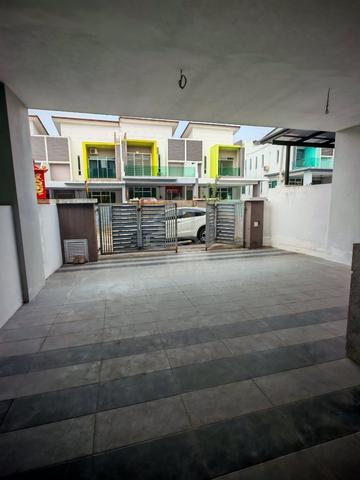 Full loan Guarded Hillpark 2sty Terrace House, Lahat Mines, Ipoh 1