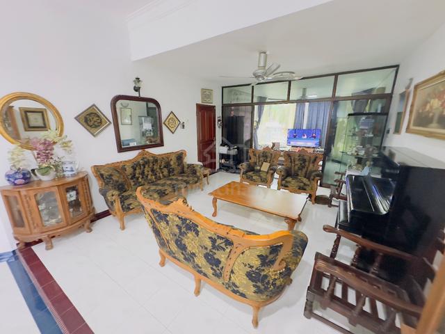 JALAN ANGGERiK , KG ISTANA, BATU PAHAT 5