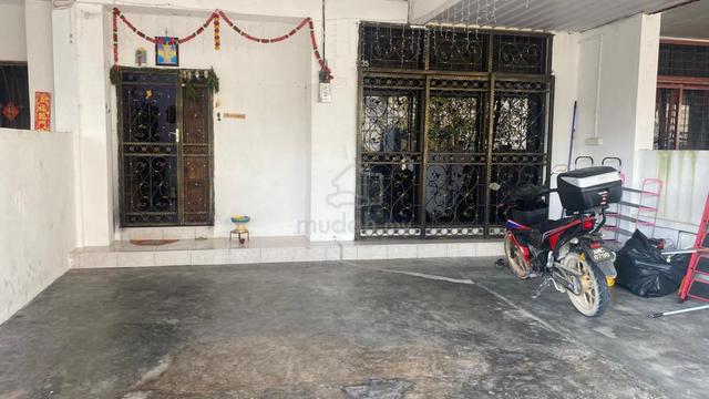 Direct Owner – House for Sale at Permatang Tinggi (22x65, 4R3B) 1