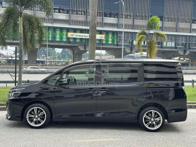 2017 TOYOTA VOXY X 2.0 7 SEATHER MPv POWER DOOR - 5