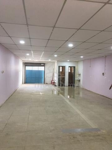 Single Storey Shop with Extended Platform Bukit Puchong Storage Retail 1