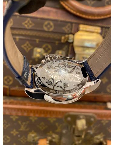Carousel Image