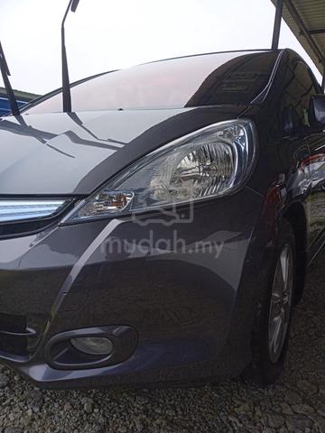 Tip top condition low mileage 126km only 1owner - 1