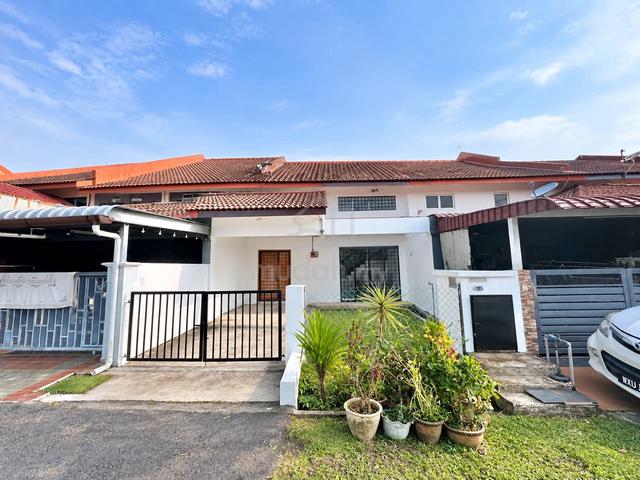 [BARU CAT] 1.5 Storey Jalan Cendrawasih Bandar Baru Enstek 1