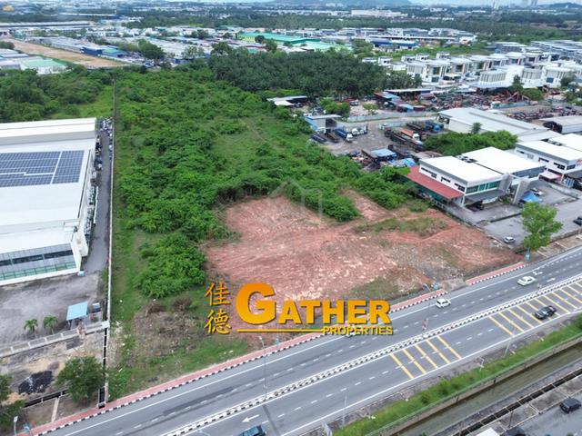 Facing busy main road Industrial flat land along Jalan Rozhan for Sale 1