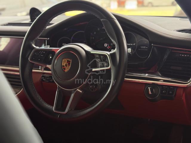 UNREGISTERED 2020 Porsche PANAMERA 4 SPORT TURISMO - 3