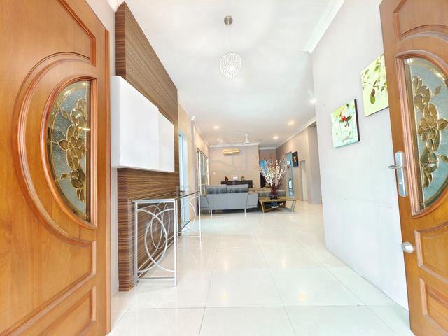 Green Height Richmond Hill Double Storey Semi Detached House 1